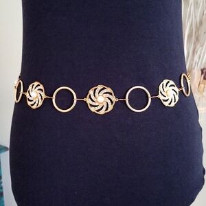 Vintage Rhinestone & Faux Pearl Floral Chain Belt Gold Tone open work